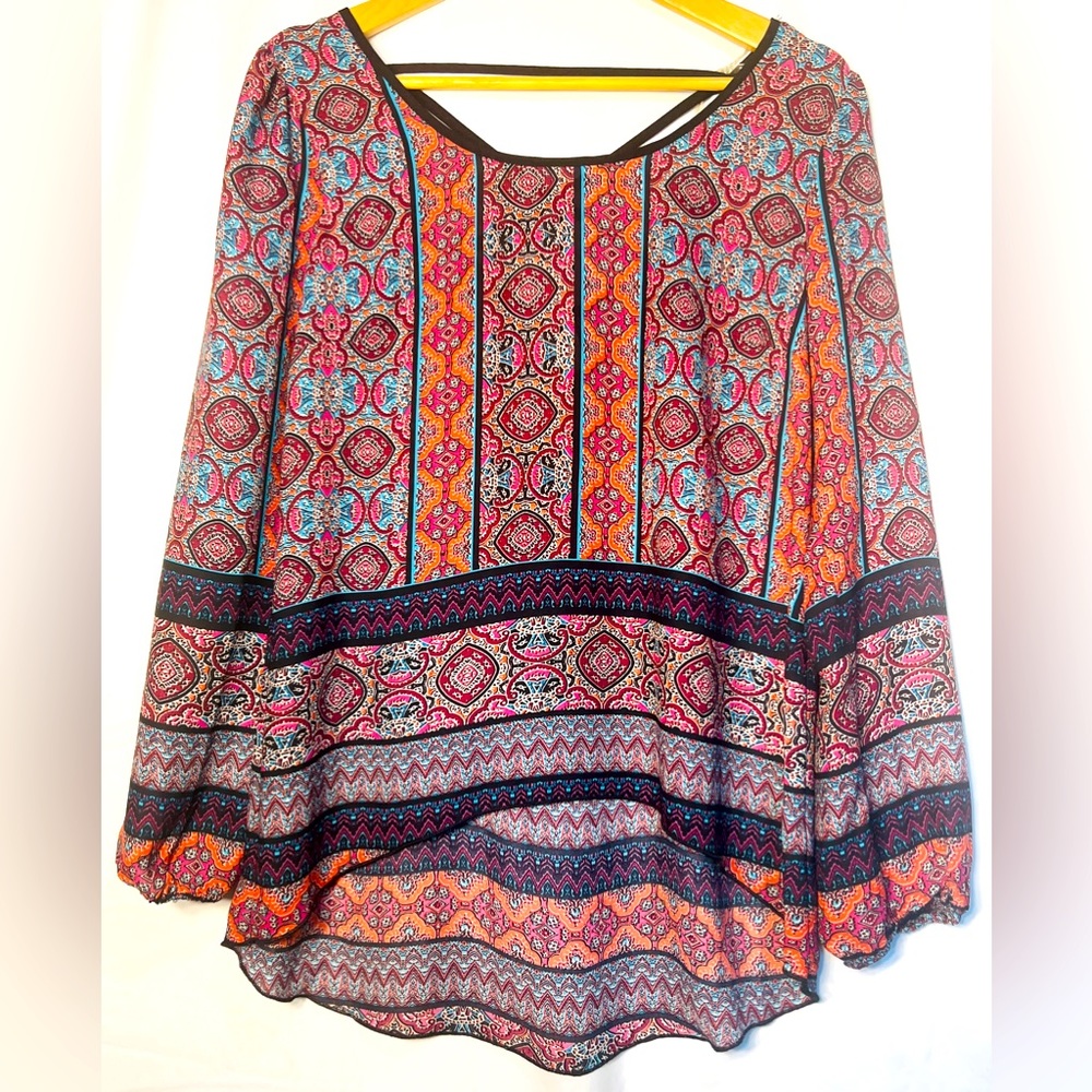 Society Girl Exposed Back, Long Sleeves, Multi colored Patterns Blouse Size M.